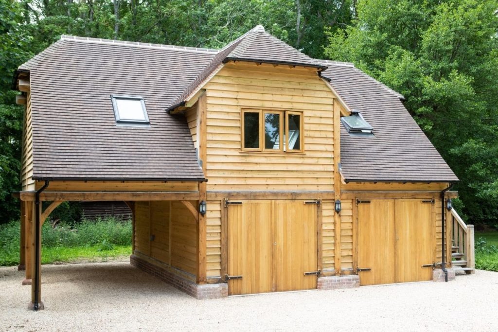 Beautifully Crafted Oak Framed Barn Garage